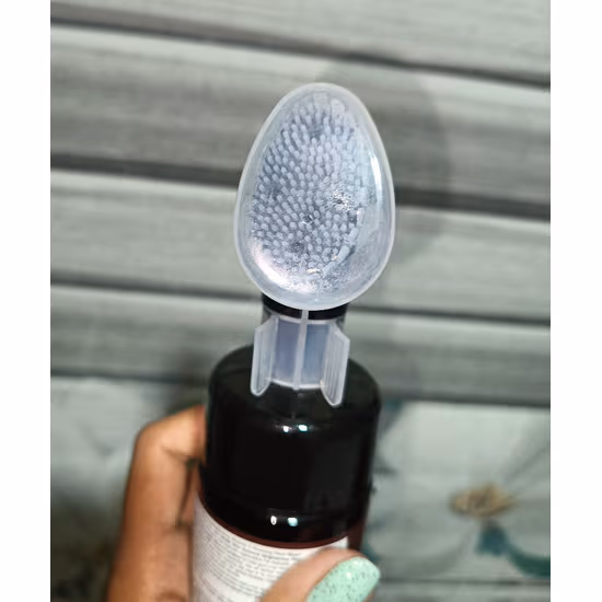 1695830576157 0b4e2d05 ce71 4da1 8cde 2423d994f6c3 1 WOW Vitamin C and Niacinamide Face Wash Review – Gentle Touch for a Radiant Face