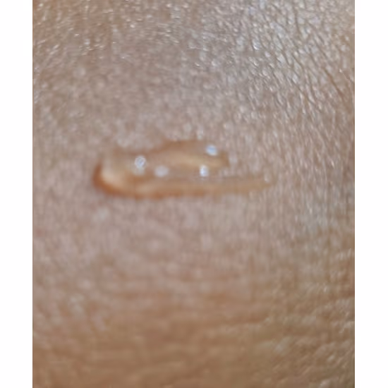 Application of the Swiss Beauty Primer