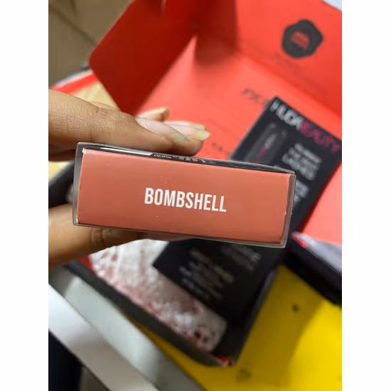  Huda Beauty Matte Liquid Lipstick