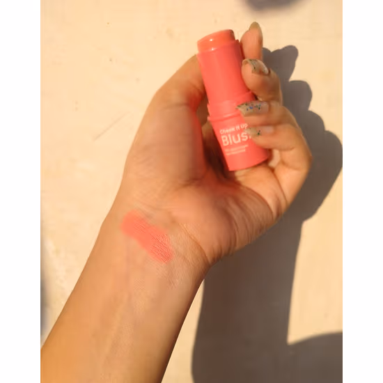 1706351353391 4cfdb52e f094 4c9f 97a2 15ca9ad6a568 1 5 Stunning Reasons to Love Swiss Beauty Blush It Up Cheek Tint