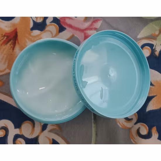 Pond's Super Light Gel