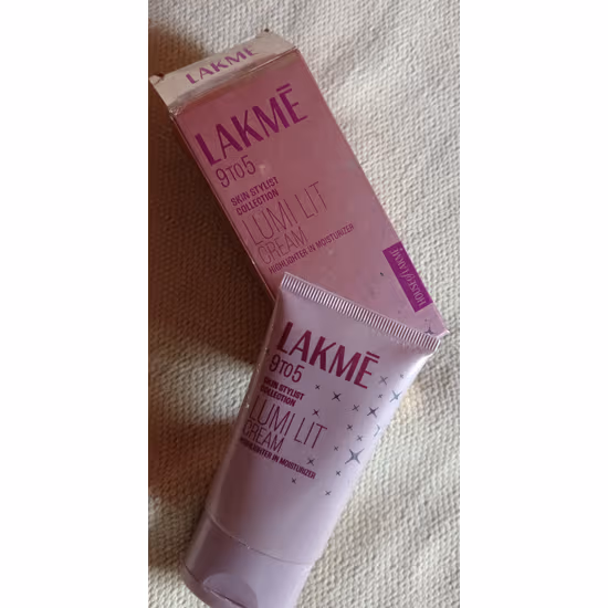 How to Use Lakme Lumi Lit Cream