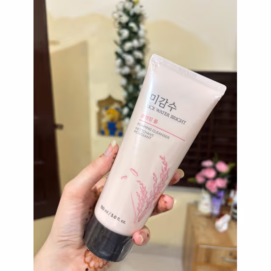 7 Amazing Reasons Why Korean Face Wash is the Secret to Glowing Skin