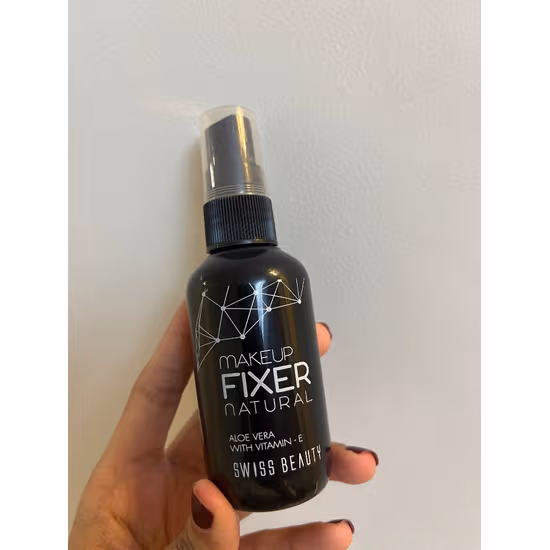 1758303733460 bc380cb4 e62a 4a87 8332 07c412e2fde2 1 4 Amazing Reasons This Makeup Fixer Spray Is a Must-Have