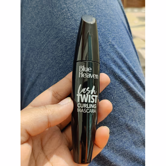 1691852793272 db85f587 efa9 406e 8aae a95139ece843 1 Blue Heaven Mascara Review: Affordable Lash Lift for Everyday Look