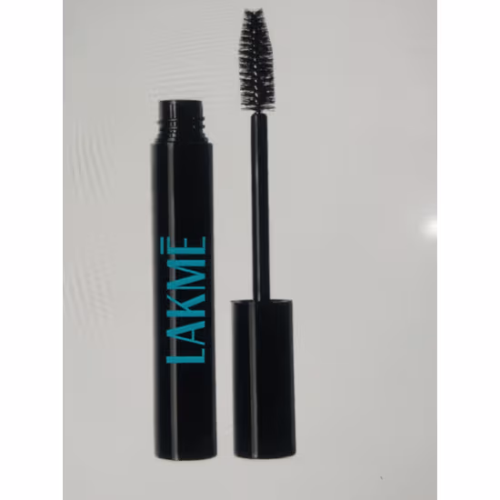Pros and Cons of Lakme Mascara