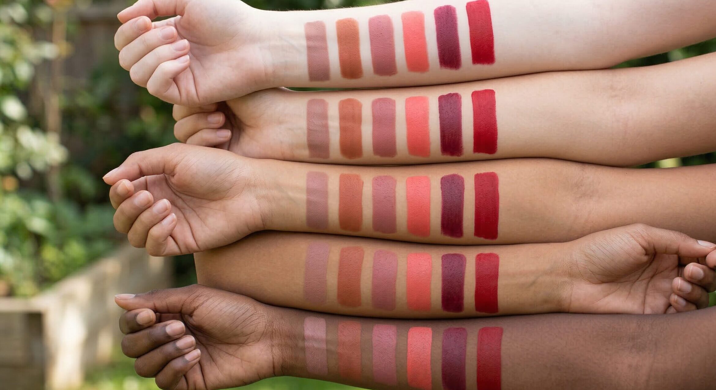 Lipstick Shade Ideas (Skin Tone Quick Guide)